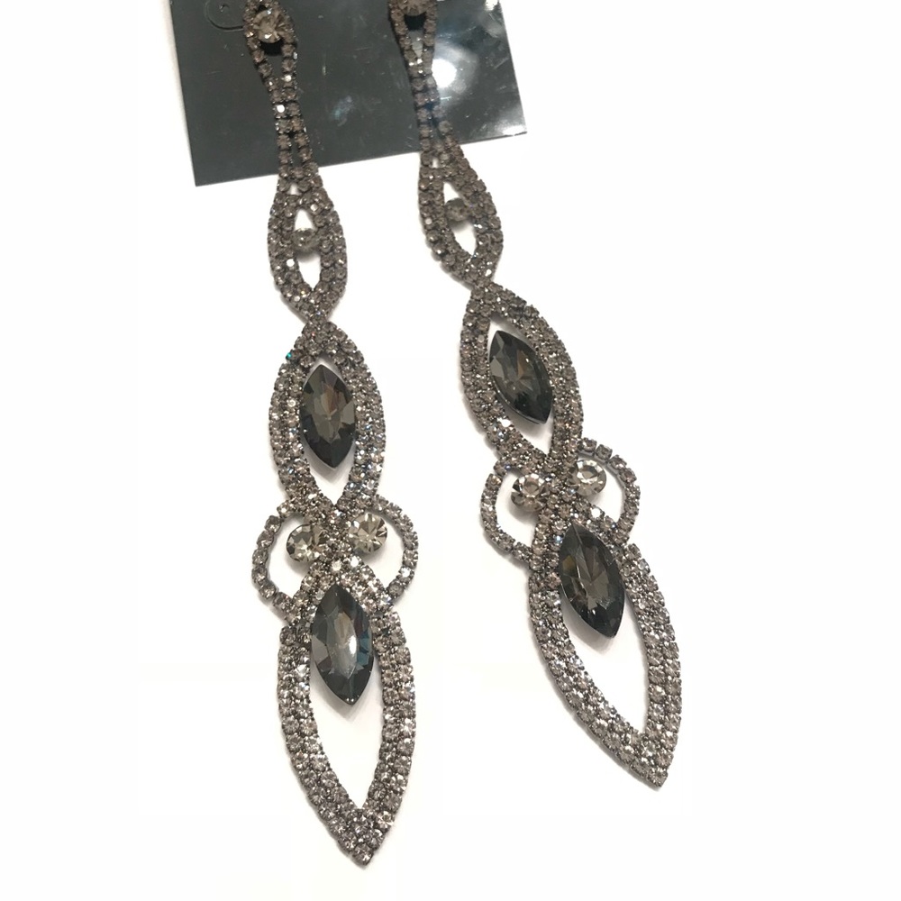 LONG! 6 inch Gray/black statement earrings - Picture 2 of 8